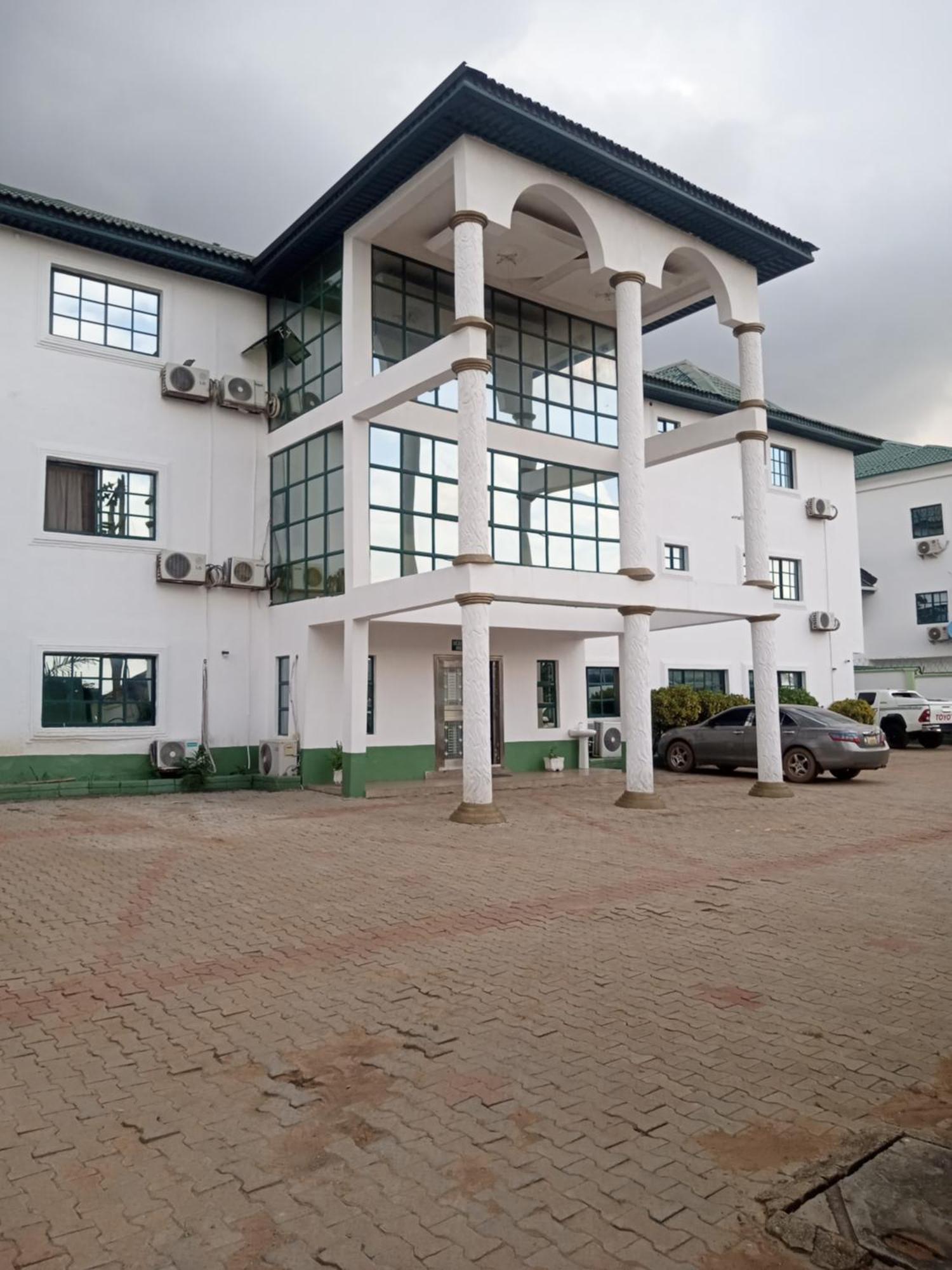 Muajas Hotel & Suites, Ibadan Exterior photo